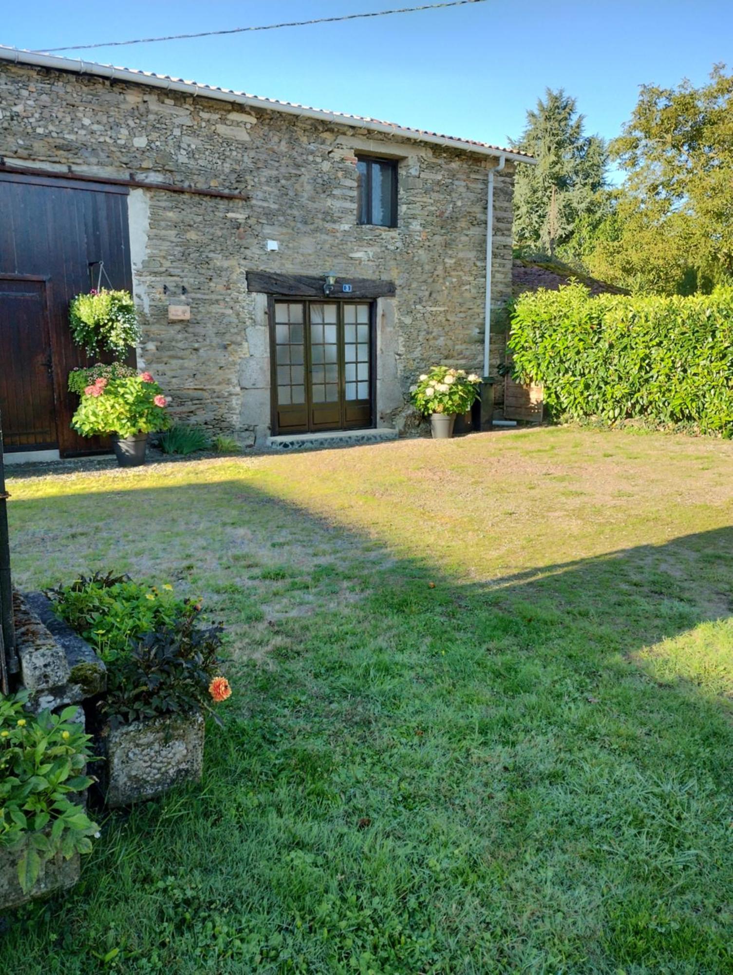 Villa Les Poiriers Saint-Pierre-du-Chemin Exterior foto